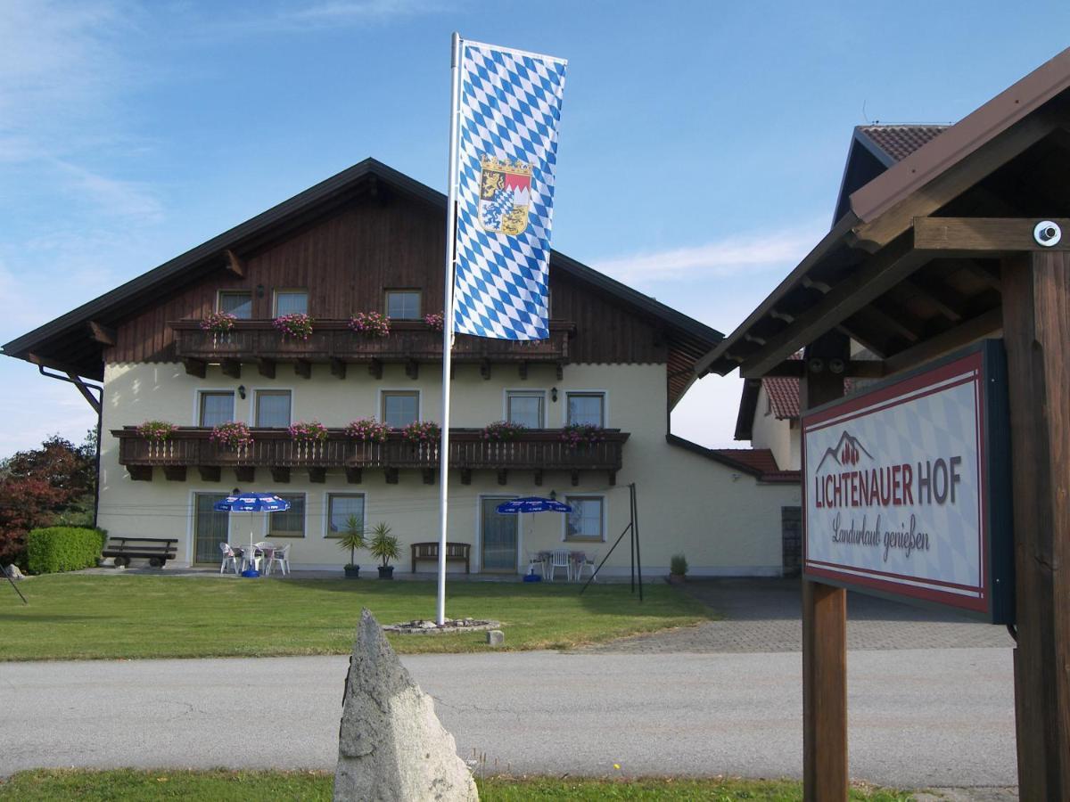 Fruehstuecks-Pension Lichtenauer Hof Hotell Thyrnau Exteriör bild