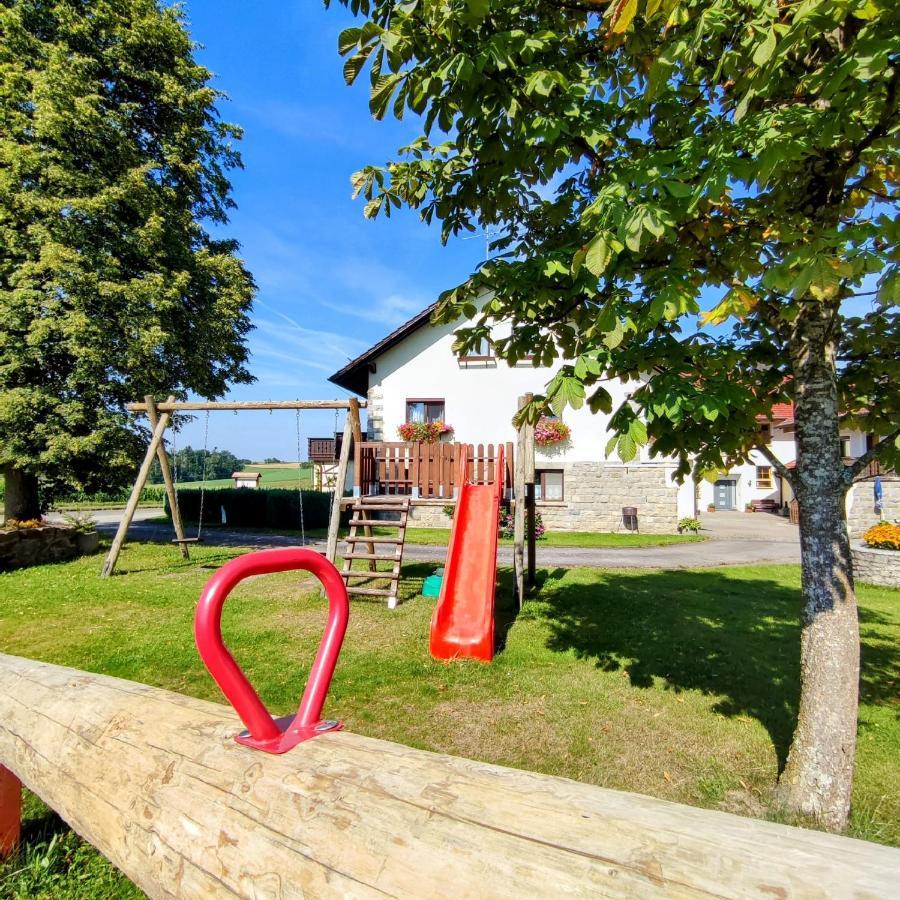 Fruehstuecks-Pension Lichtenauer Hof Hotell Thyrnau Exteriör bild